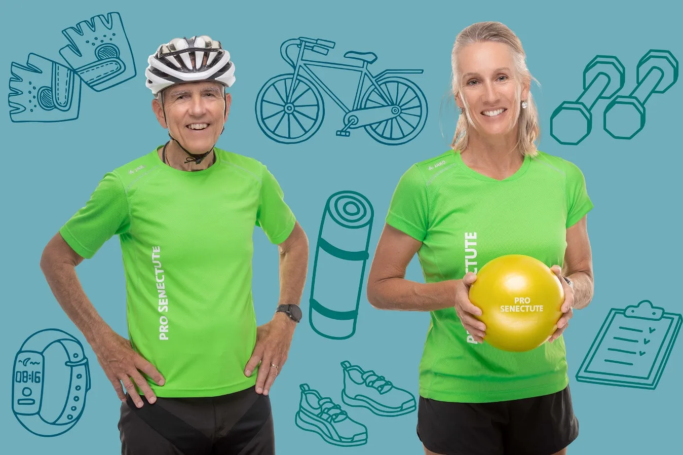 Bild zwei Sportkursleitende in grünen Pro Senectute T-Shirts sind vor einer Wand mit gezeichneten Sportutensilien. Der Mann trägt einen weissen Velohelm, die Frau hält einen gelben Ball in der Hand.